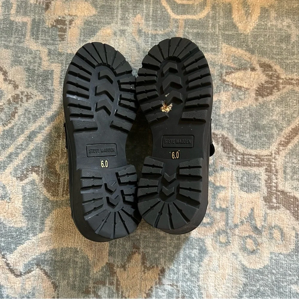 Steve Madden Lotto Chunky Loafers size 6